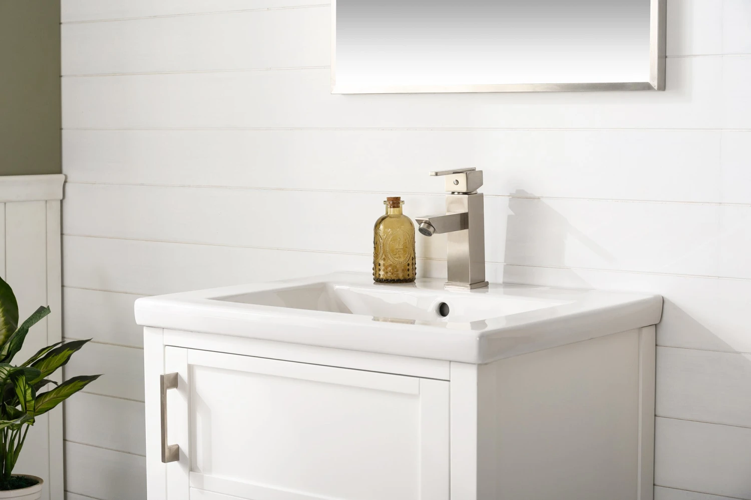 Www.urbanfurnishing.net All Bathroom Vanities Bailey 24" Single Bathroom Vanity Set - White 9 Www.urbanfurnishing.net All Bathroom Vanities Bailey 24" Single Bathroom Vanity Set - White